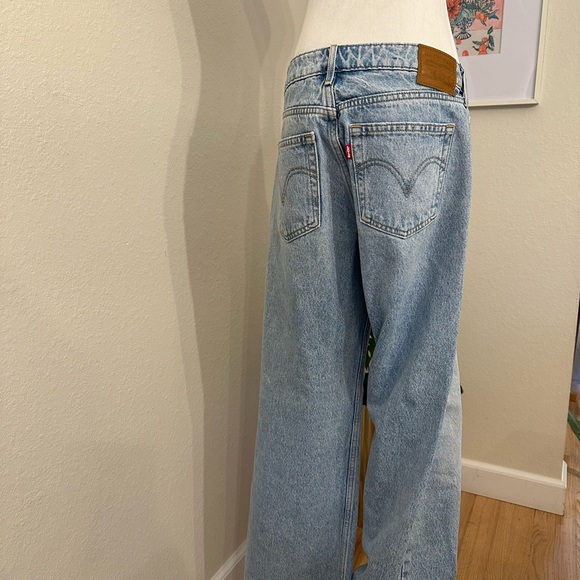 Levi Low Loose - Picture 3 of 4